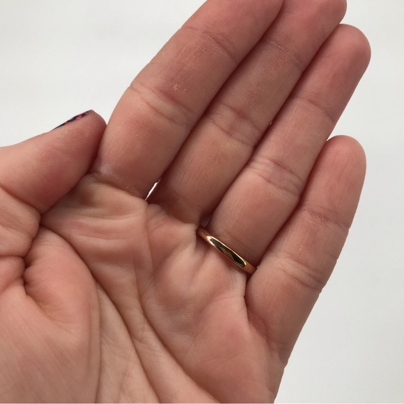 Rose Gold and Cubic Zirconia Solitaire Ring - Picture 2 of 7